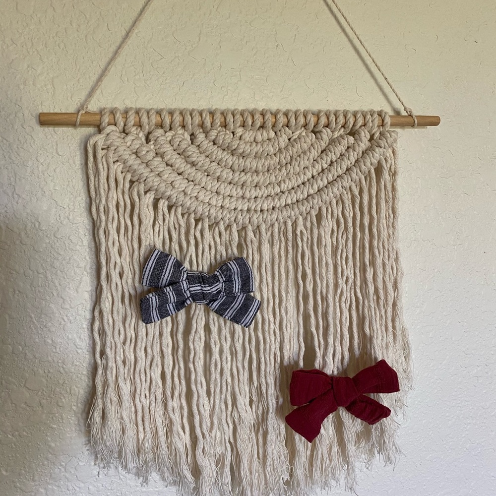 Macrame Wallhanging - Picture 2 of 2
